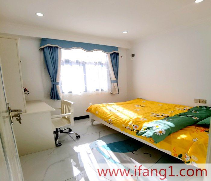 <a href=/changping/ target=_blank class=infotextkey>常平小產權房出售</a>