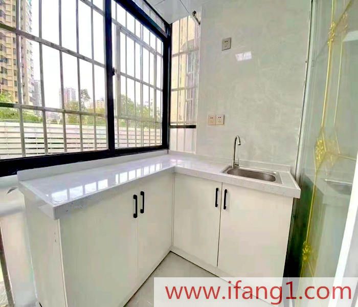 下水徑小產(chǎn)權(quán)房:布吉陽光豪苑